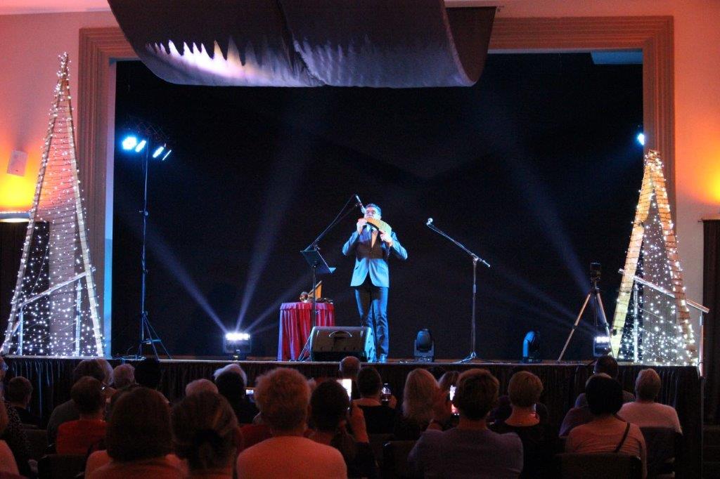 KONCERT ŚWIĄTECZNYCH MELODII